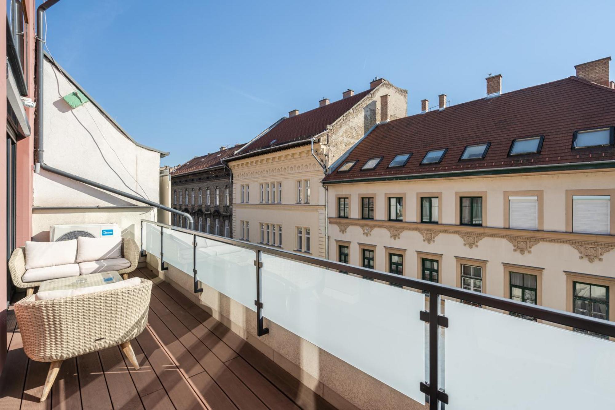 Kiraly 44 Luxury Apartment With Free Parking Budapest Exterior photo