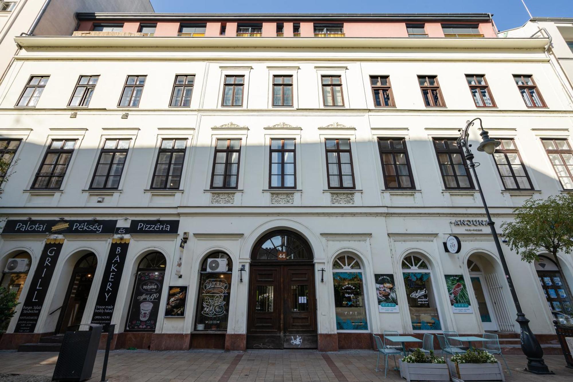Kiraly 44 Luxury Apartment With Free Parking Budapest Exterior photo